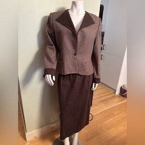 Vintage Woman’s Wool Skirt Suit-Raffinati